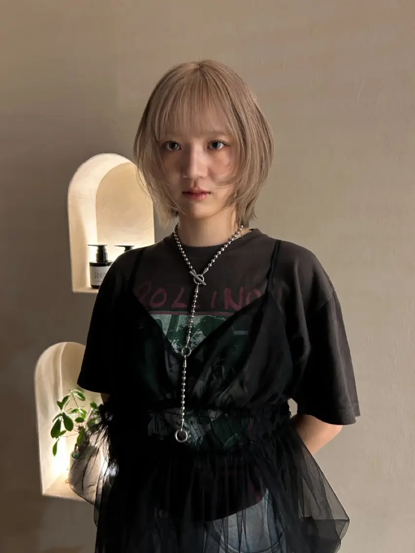 ミディアム カラー 山本 沙来のヘアスタイル