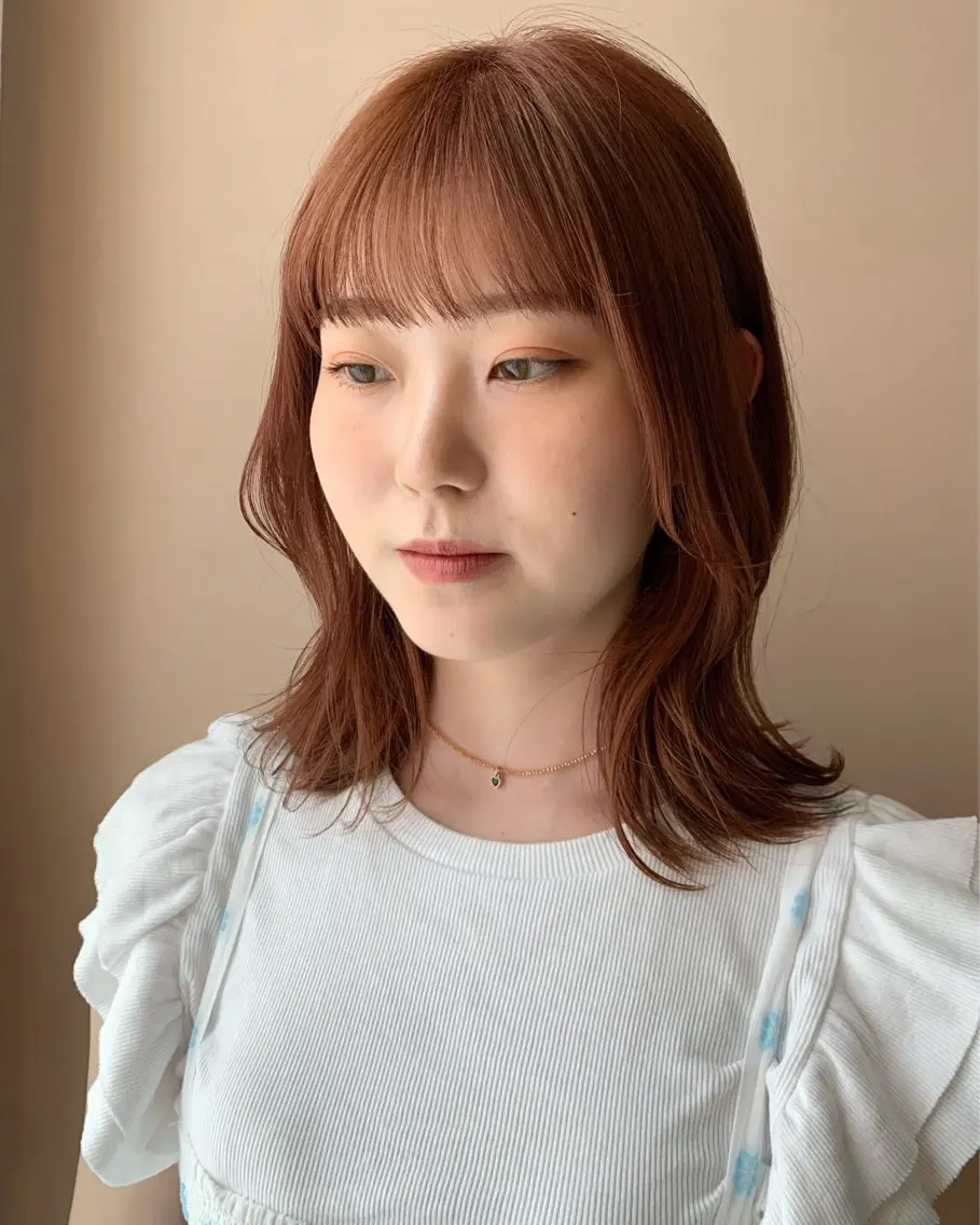 セミロング カラー ブリーチ ブラウンカラー オレンジ オレンジブラウン カット ヘアカラー トリートメント hubhair レイヤー/透明感のヘアスタイル