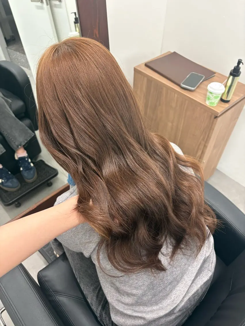 セミロング カラー ヘアカラー 透明感カラー×顔周り mizuki🫧のヘアスタイル