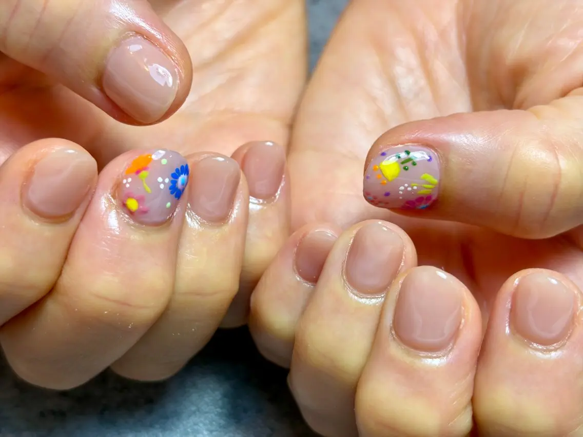 ネイル フラワーネイル ハンドネイル GéRanium Harukaのネイルデザイン