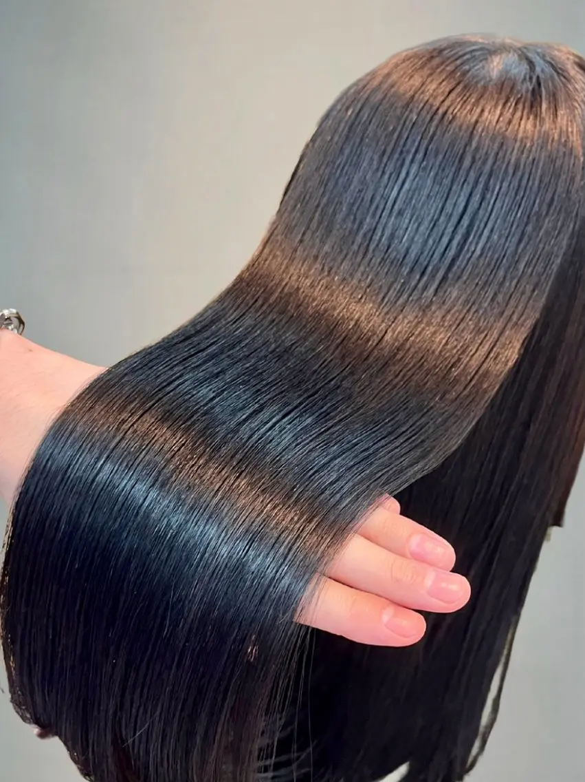 ロング カラー カット ヘアカラー 縮毛矯正 トリートメント 《髪質改善 UN BLEACH》のヘアスタイル