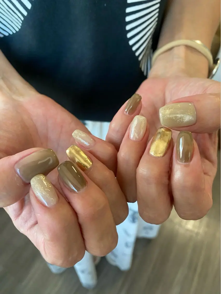 ネイル ミラーネイル ニュアンスネイル シンプルネイル ハンドネイル to nailのネイルデザイン