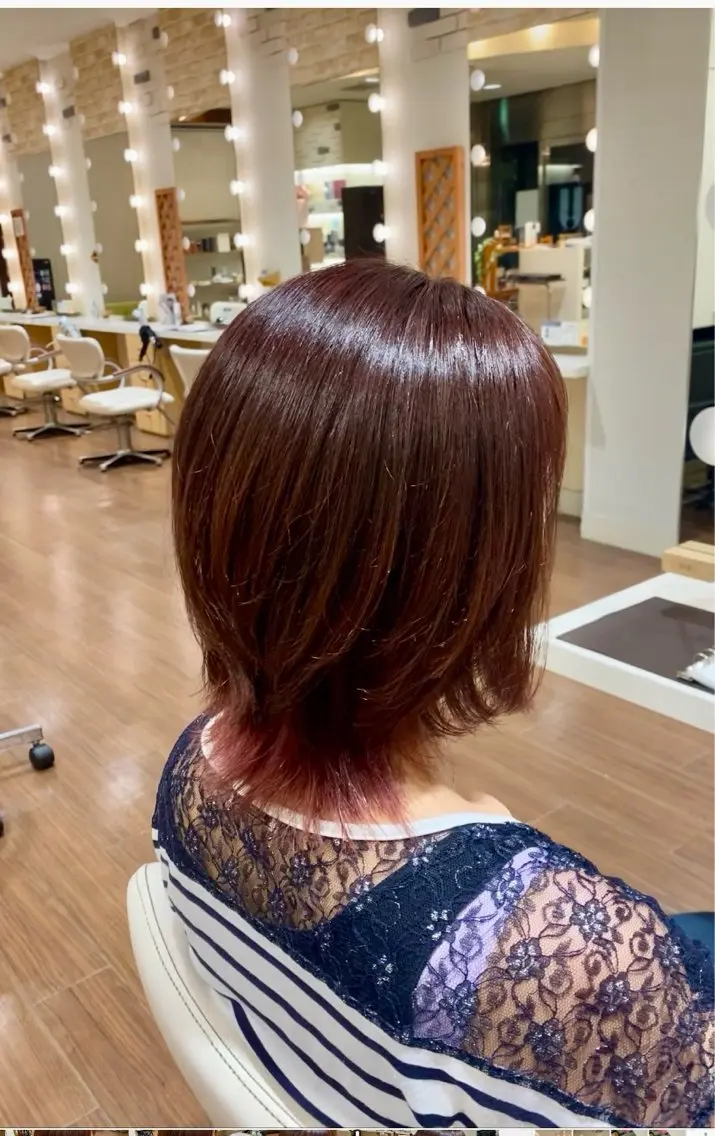 ミディアム レイヤーカット 島田 花梨のヘアスタイル