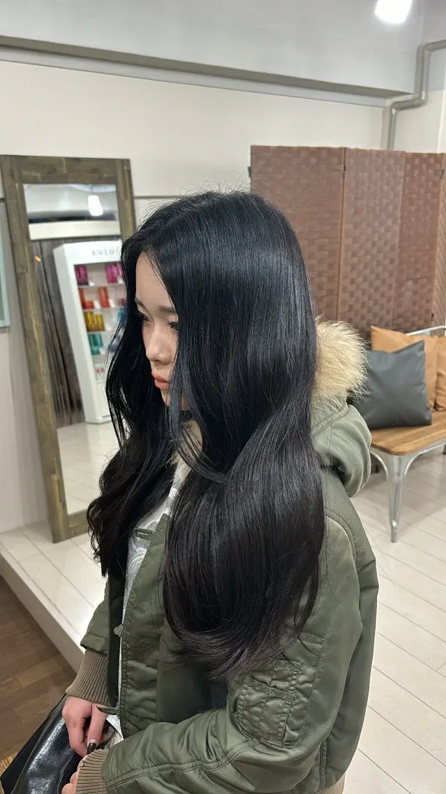 ロング ヘアカラー suii. りゅーとのヘアスタイル