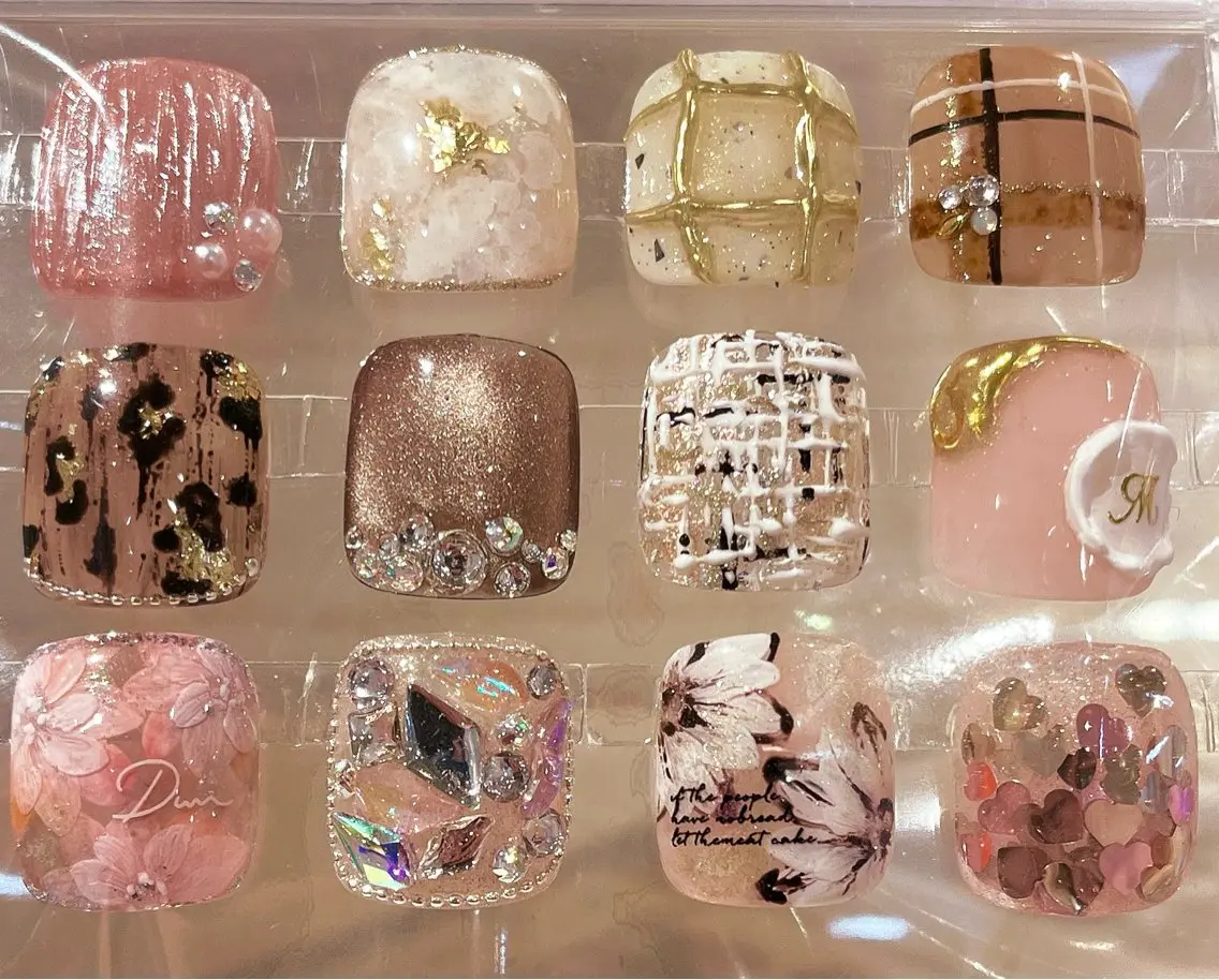 ネイル アートネイル H. MAKIのネイルデザイン