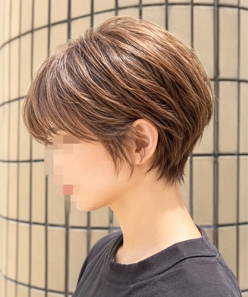 ショート カラー ベージュカラー カット ヘアカラー トリートメント 斉藤 明香のヘアスタイル