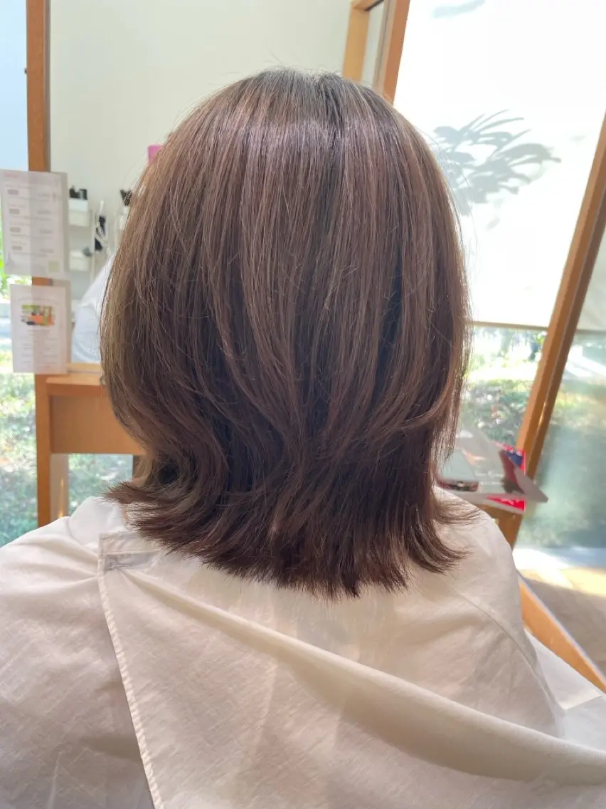 ミディアム 渡邉 奈美のヘアスタイル