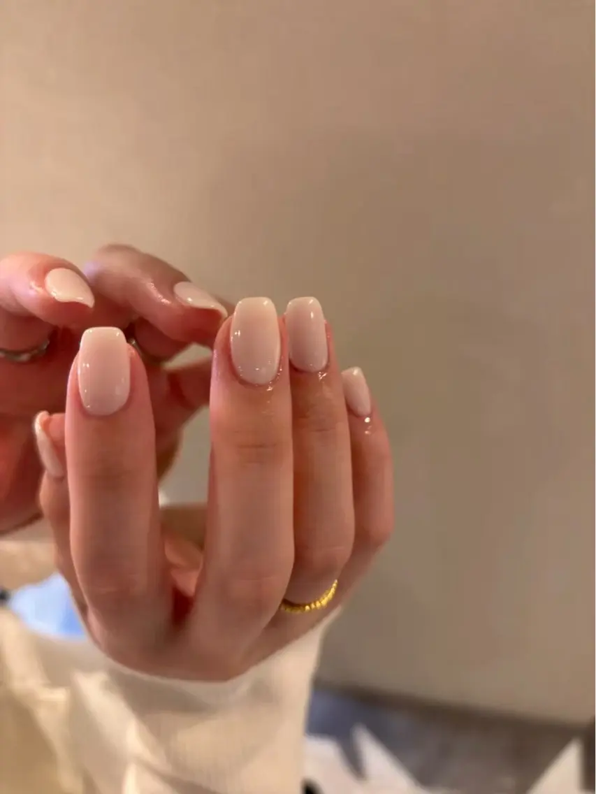ネイル ワンカラーネイル Signail +のネイルデザイン