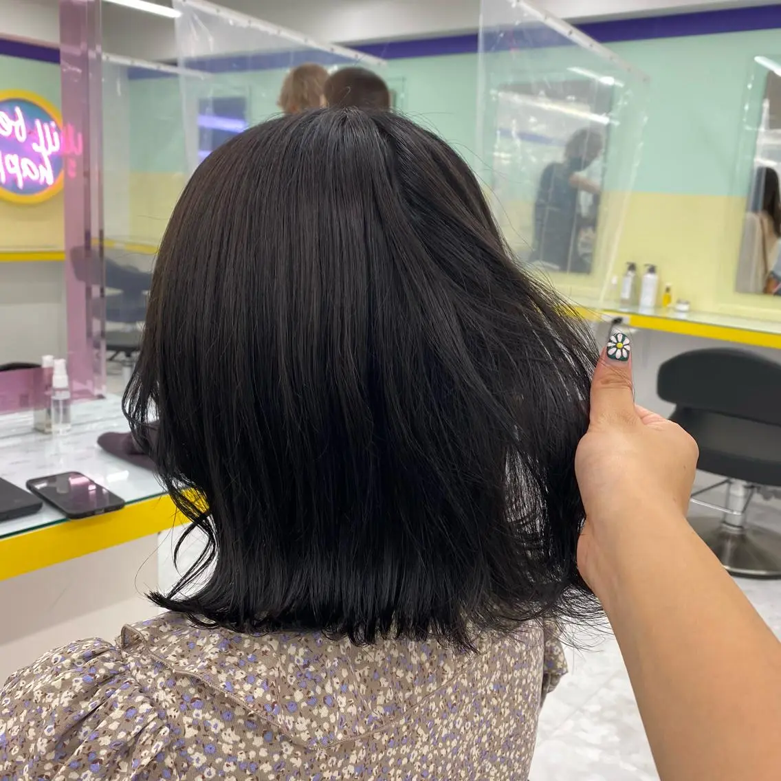 セミロング カラー ヘアアレンジ ヘアカラー mai🍑暖色カラー /レイヤー💖のヘアスタイル