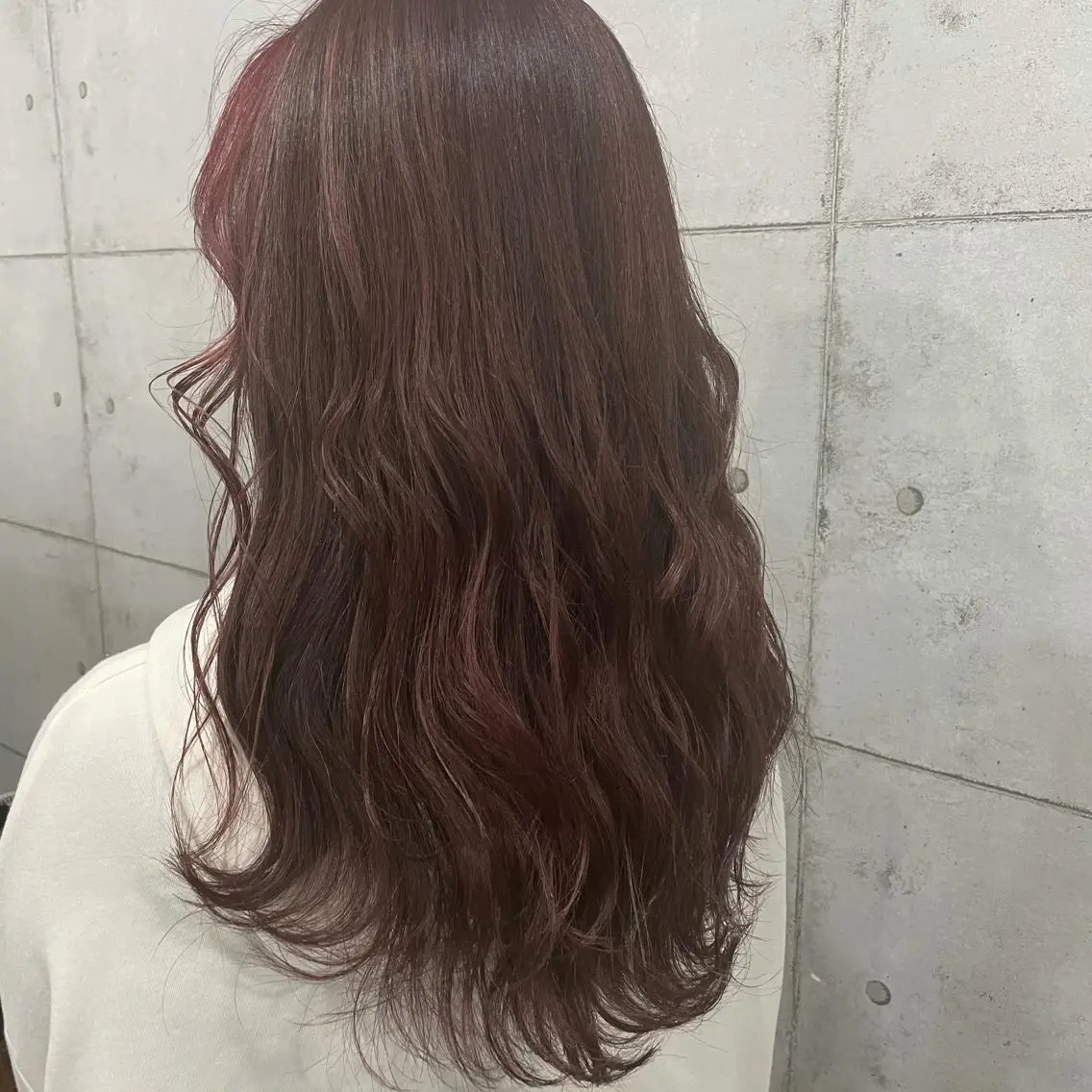 ミディアム カラー パーマ ヘアアレンジ メンズ キッズ ネイル マツエク・マツパ 切りっぱなしヘアボブ ミディアムヘアRYOのヘアスタイル