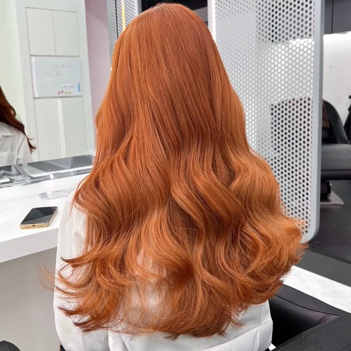ロング カラー 韓国風艶髪🎀 暖色カラー🤍のヘアスタイル