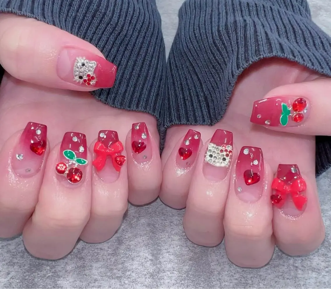 ネイル グラデーション キラキラネイル ワンカラーネイル 冬ネイル Jenn Nail Salonのネイルデザイン