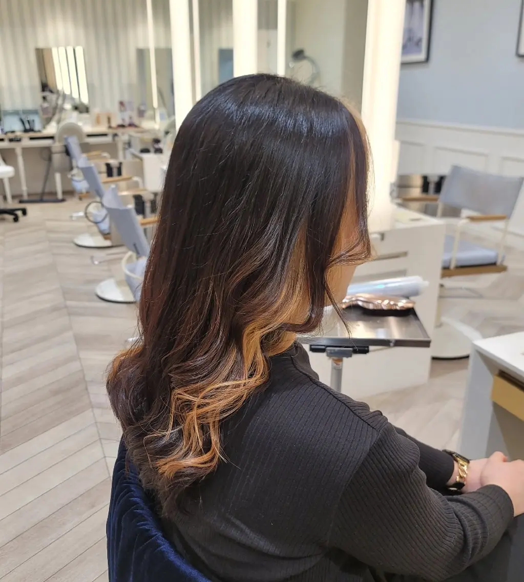 セミロング ミストバング 高口 雅のヘアスタイル
