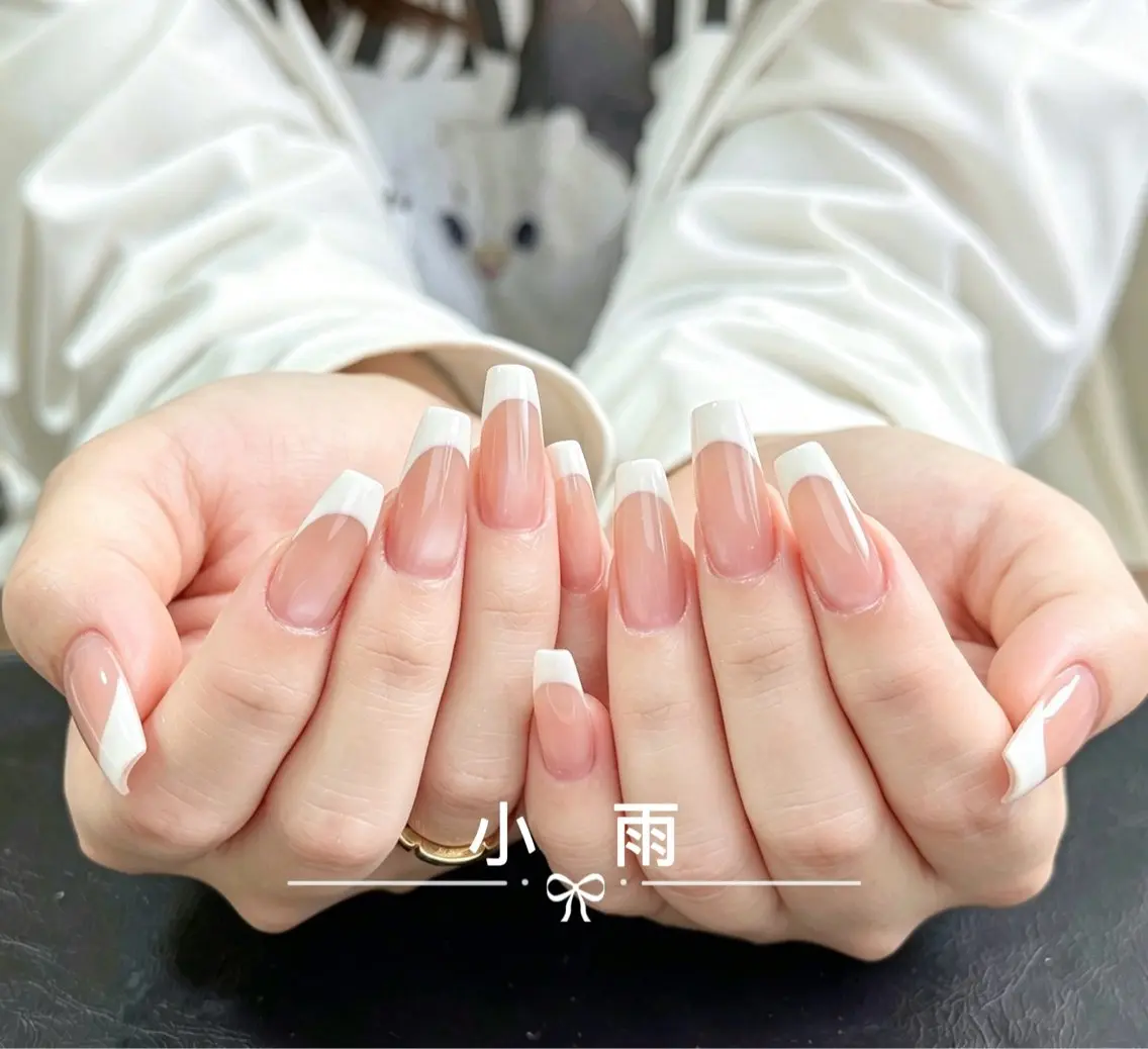 ネイル 長さ出し フラッシュネイル フレンチネイル ジェルネイル マグネットネイル ハンドネイル 小 雨のネイルデザイン