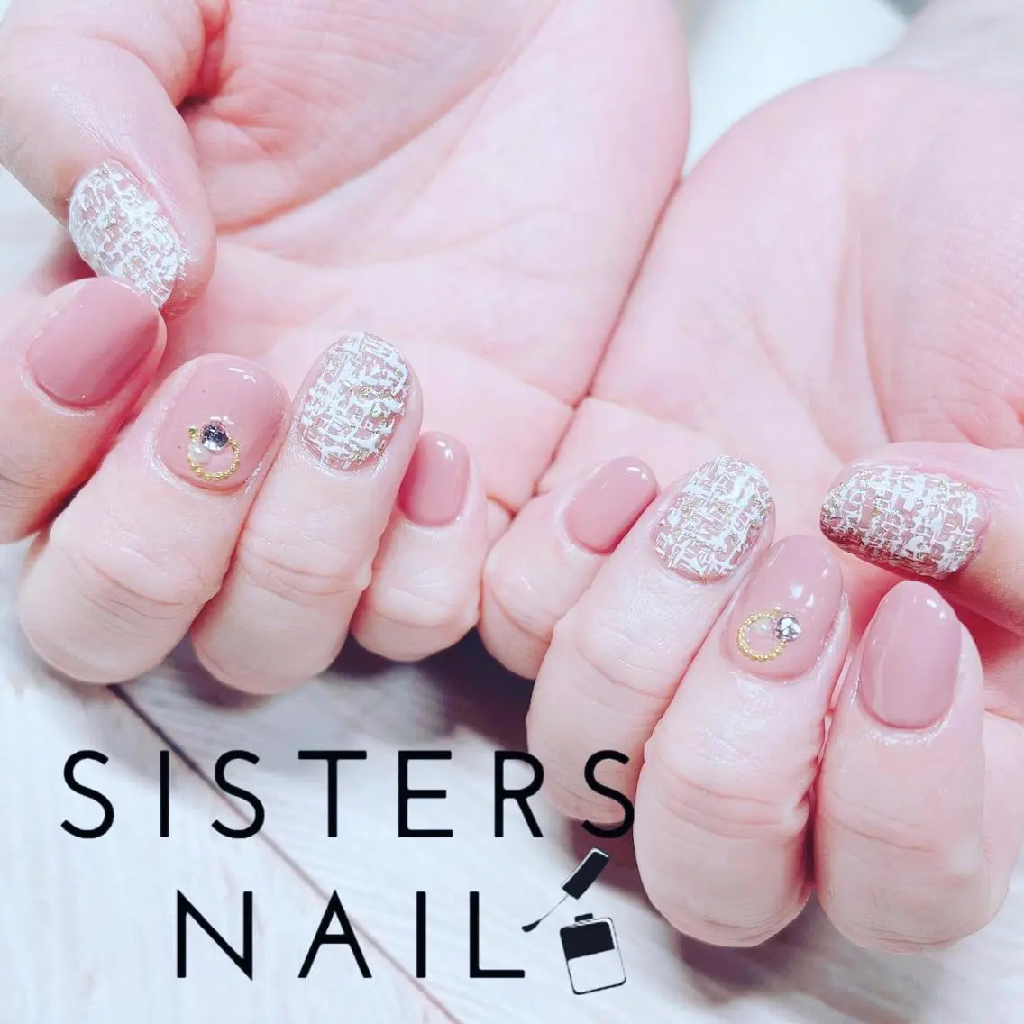 ネイル アートネイル オフィスネイル ピンク ストーンネイル ツイードネイル sisters nail.fのネイルデザイン