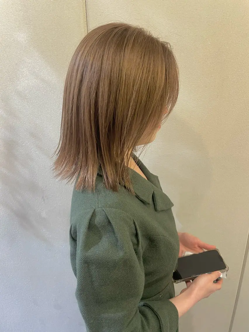 ミディアム ヘアカラー トリートメント 透明感カラー 🦋AYAのヘアスタイル