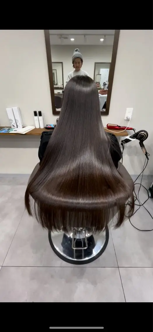 ✨️硬くならない、巻ける縮毛矯正✨️カット＋ネオメテオストレート＋4STEPトリートメントの写真