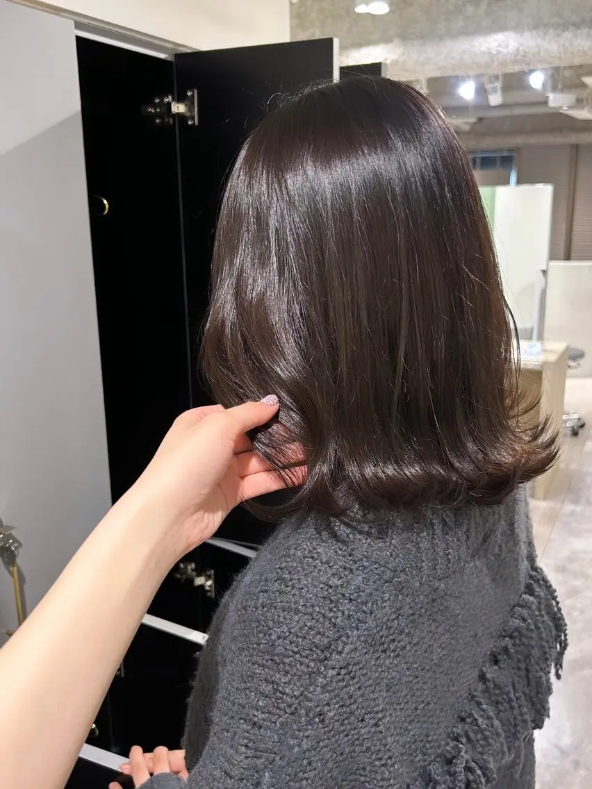 ミディアム カラー 透明感カラー グレージュ LOVEST Rihoのヘアスタイル