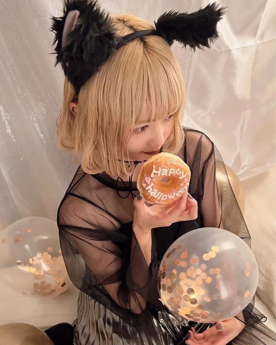 ミディアム カラー マツエクモデル無料 marry 池袋秦のマツエク・マツパデザイン