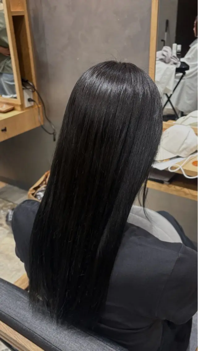 ロング Inity／ 岡本 尚子のヘアスタイル
