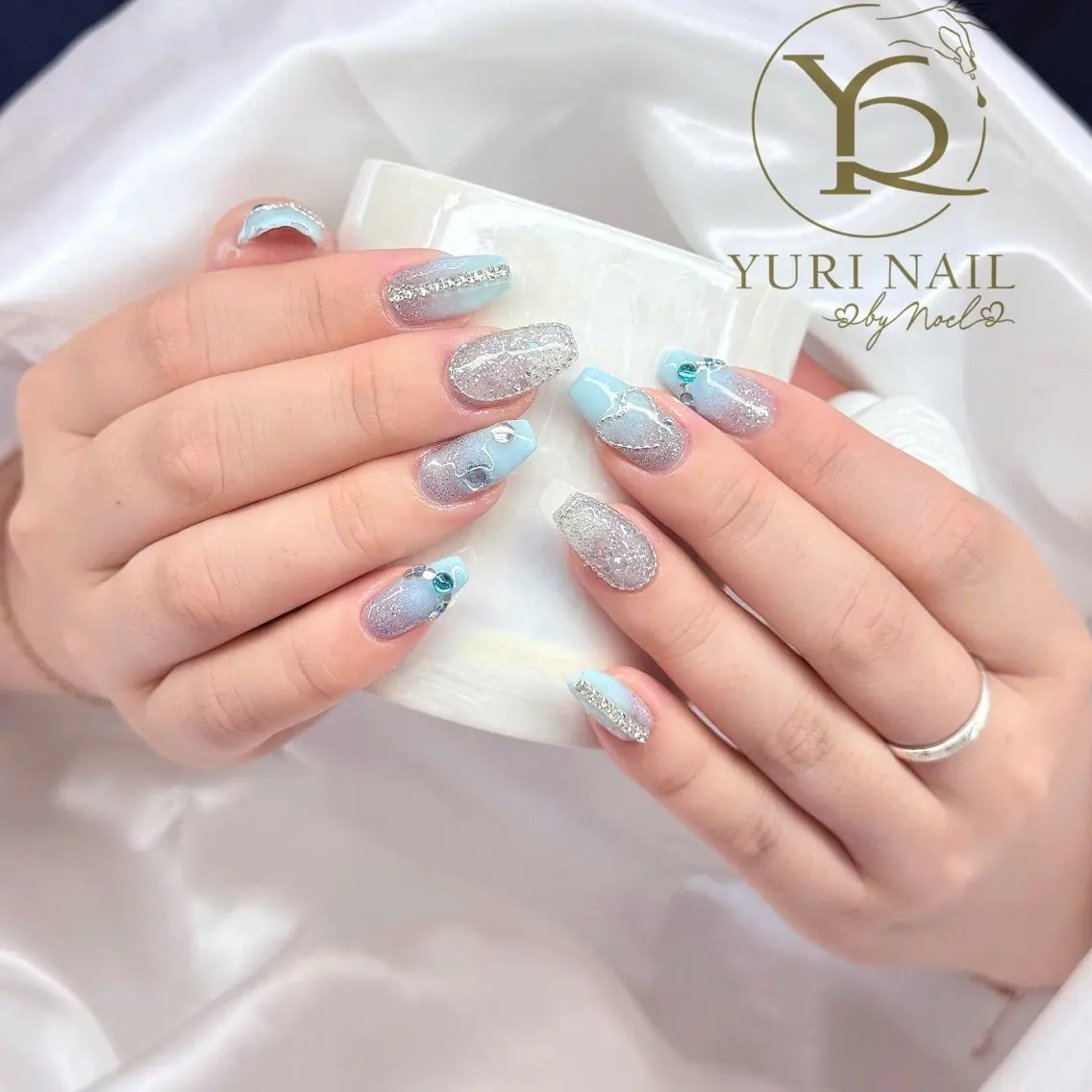 ネイル ハンドネイル フットネイル ハンドケア YURI Nail NARITAのネイルデザイン