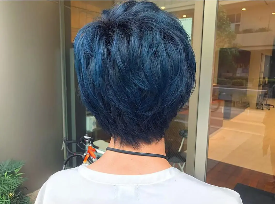 カラー ブルーカラー ネイビーカラー ミヤワキ モモコのヘアスタイル