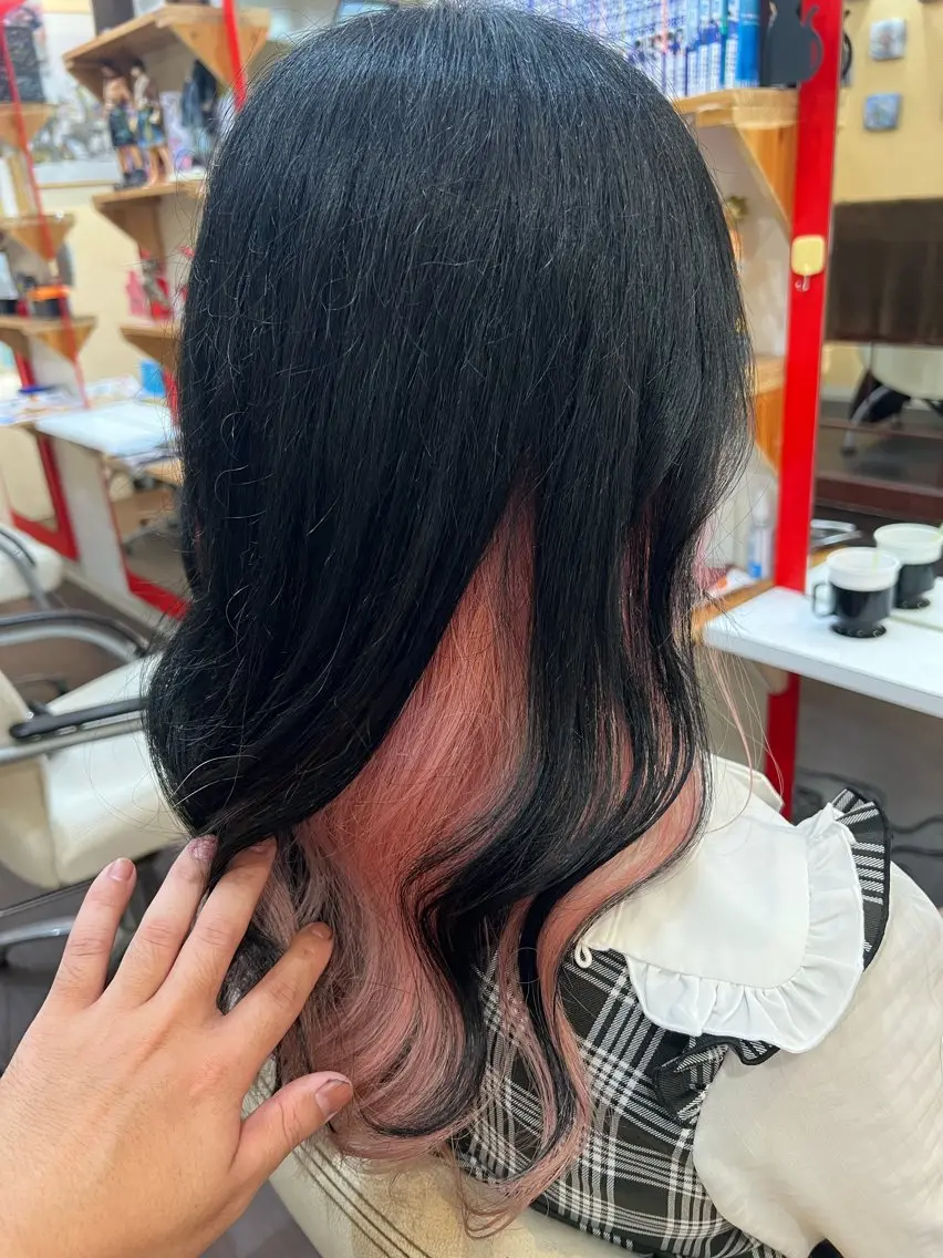 セミロング カラー インナーカラー ピンクカラー ヘアカラー まさき✂︎ /ブリーチカラーのヘアスタイル