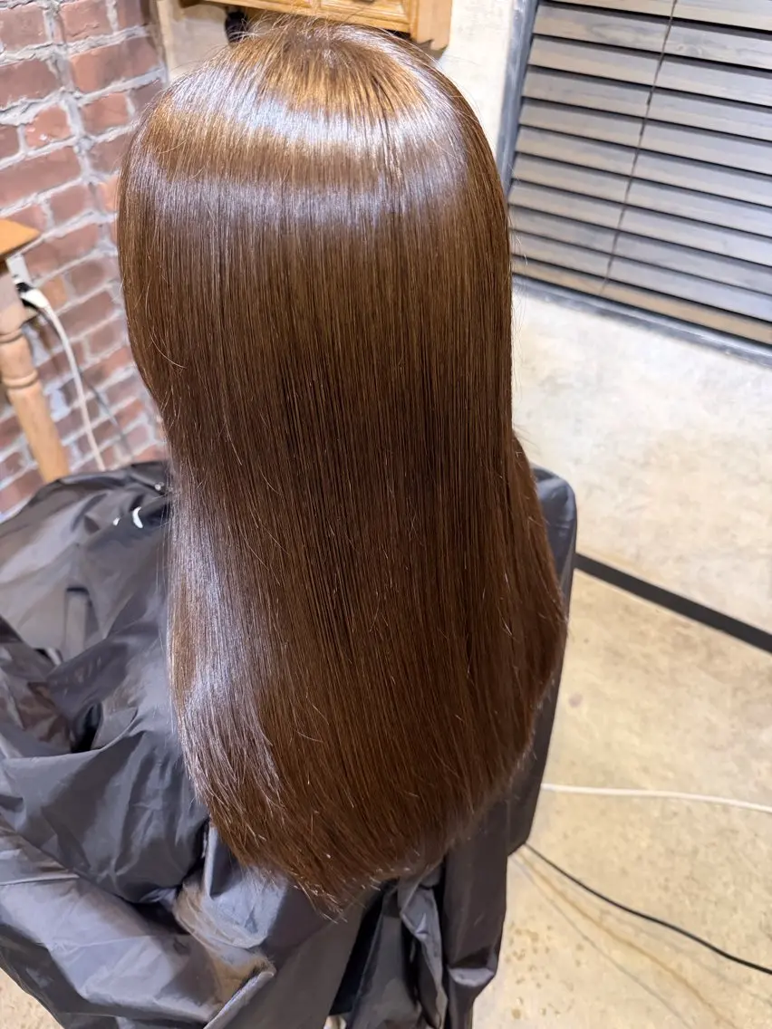 セミロング カラー ベージュカラー 羽間 有咲のヘアスタイル