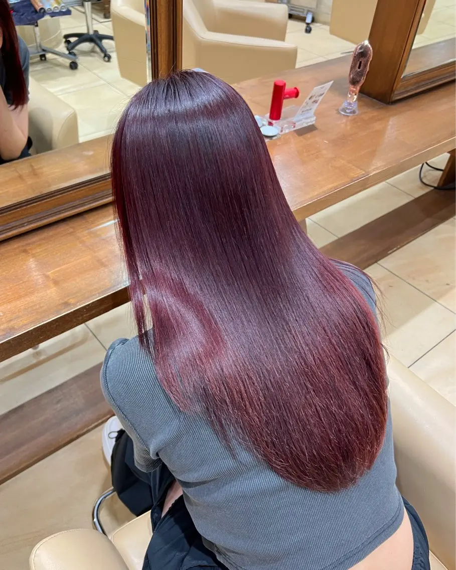 ロング カラー 菅沼 花琳のヘアスタイル