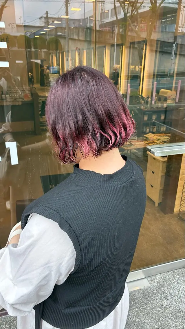 カラー パーマ ボルドーカラー グラデーションカラー ⭐️いおり⭐️ ✨透明感カラー✨のヘアスタイル