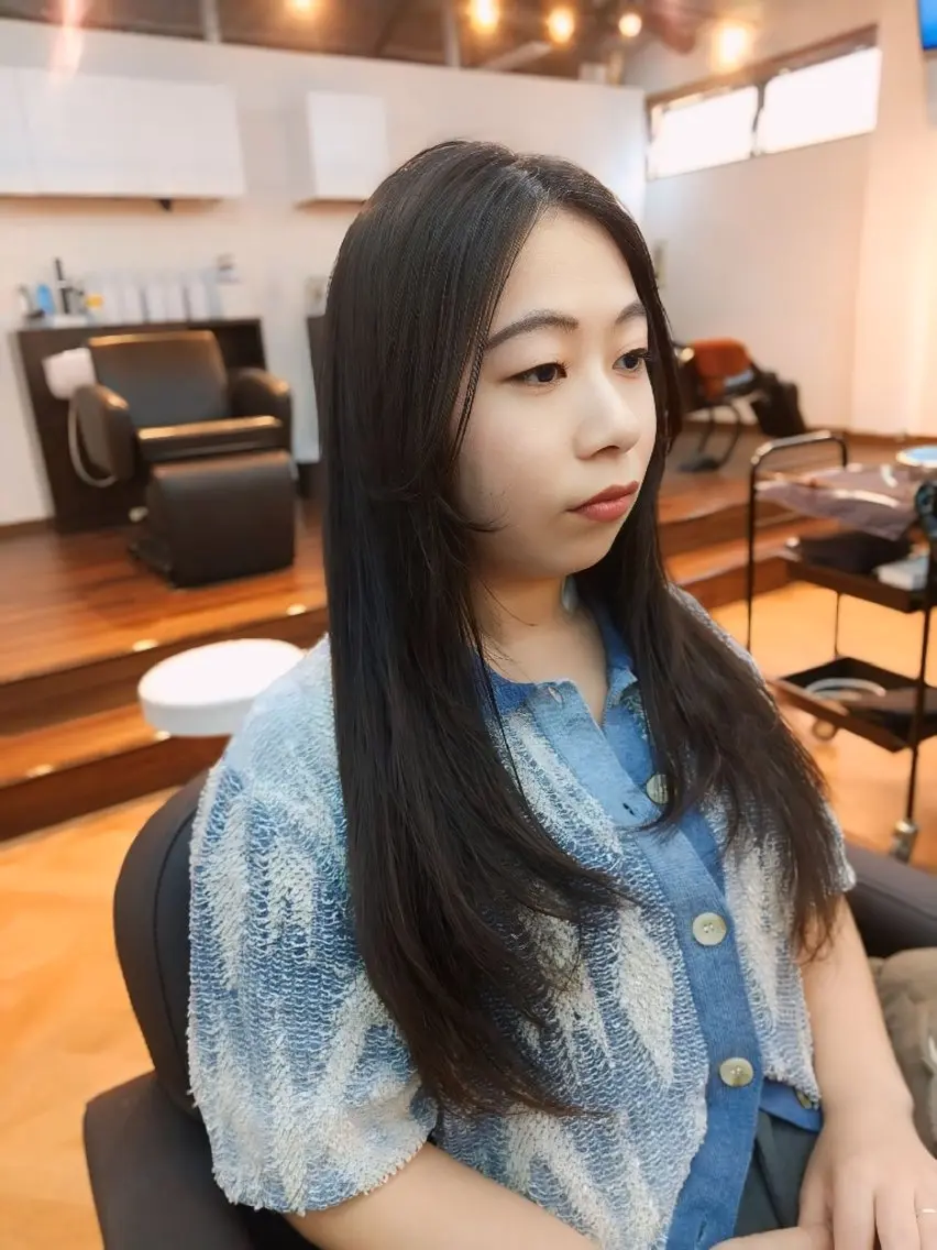 ロング レイヤーカット 久村 奈菜のヘアスタイル