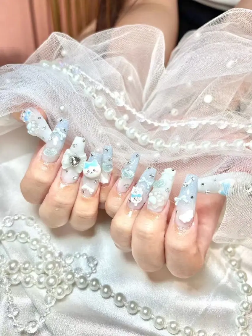 ネイル io nail  心斎橋店⚜️のネイルデザイン