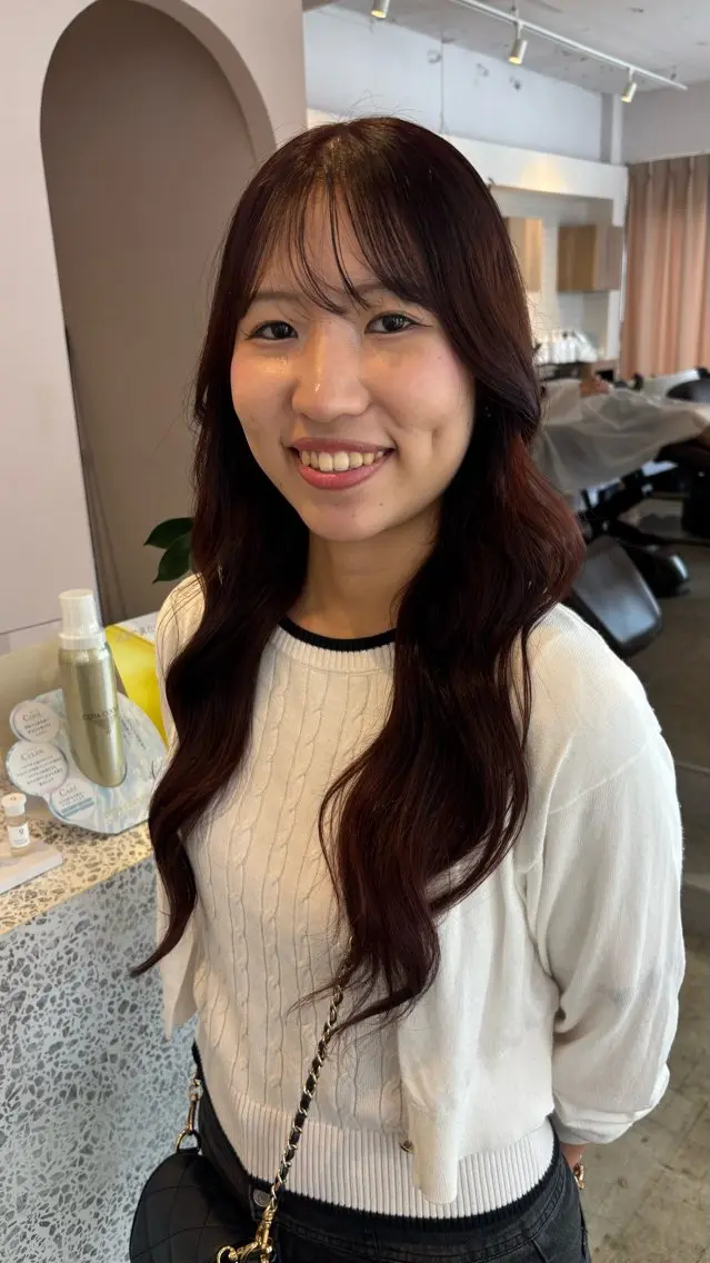 ロング 吉丸 涼花のヘアスタイル