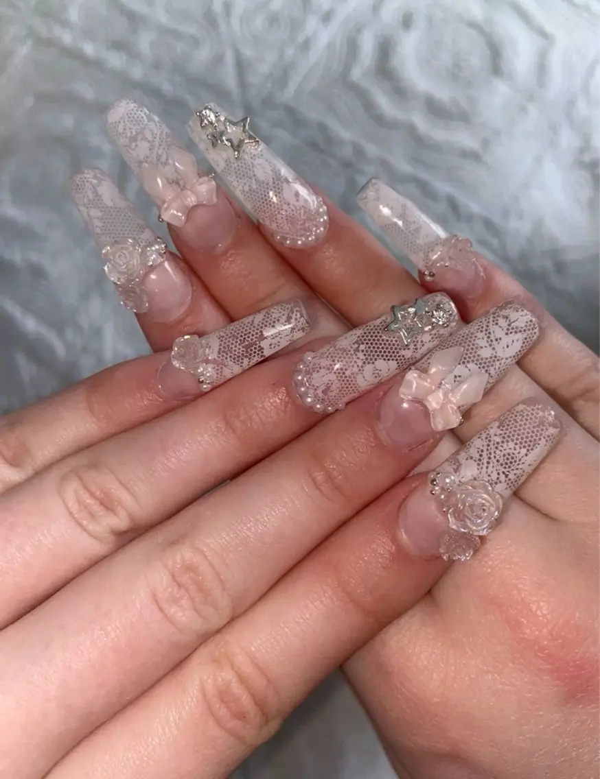 ネイル チークネイル ドット フットネイル フレンチネイル グラデーション ハンドネイル ハンドケア Nihonthy Nail 新宿のネイルデザイン