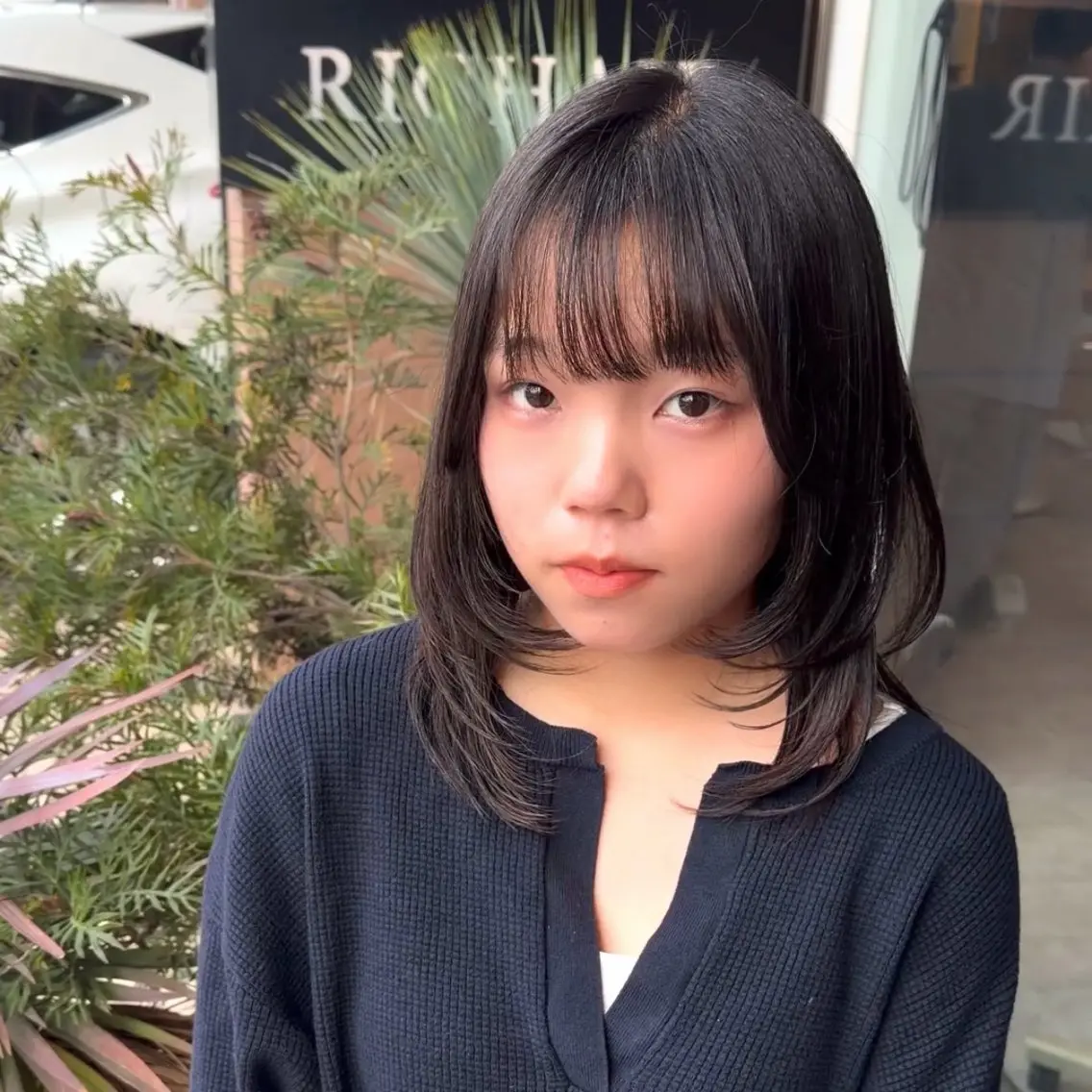 ミディアム ミディアムレイヤー 顔まわりレイヤー 顔周りカット ハッシュカット レイヤーカット 久貝 帆風のヘアスタイル