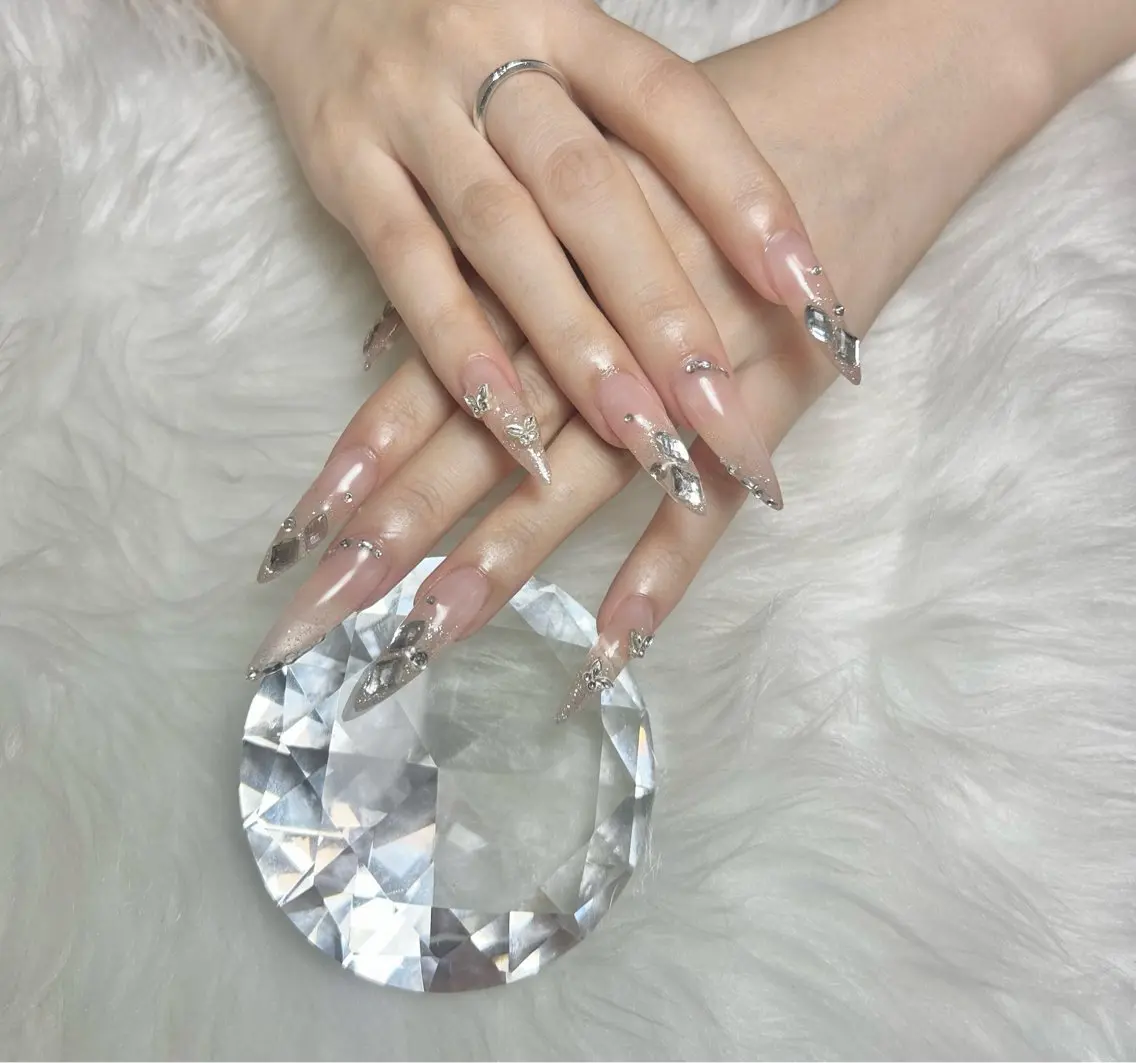 ネイル 長さ出し 持ち込み Luxe nailのネイルデザイン