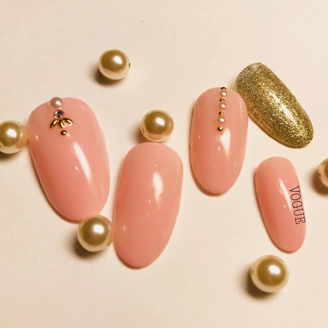 ネイル ハンドネイル VOGUE ×SWANのネイルデザイン