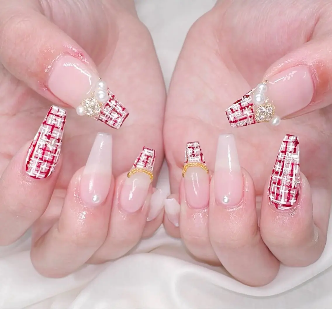 ネイル グラデーション キラキラネイル ワンカラーネイル 冬ネイル Jenn Nail Salonのネイルデザイン