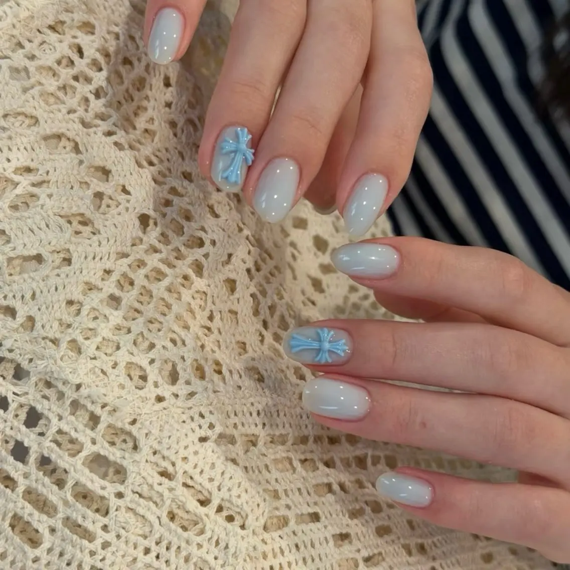 ネイル チークネイル ドット フレンチネイル グラデーション 韓国ネイル ハンドネイル Minette nailrinrinのネイルデザイン