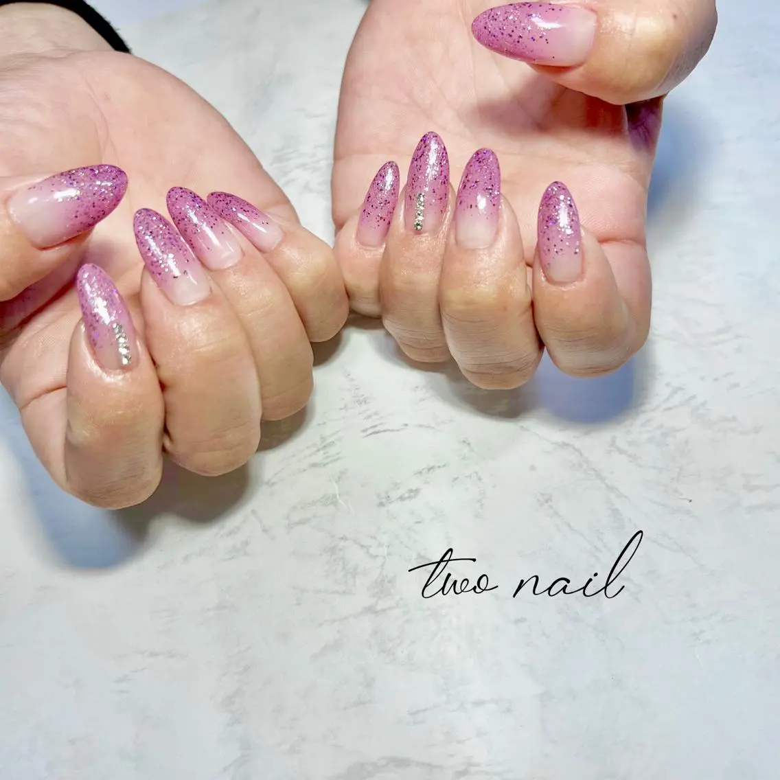 ネイル アートネイル フットネイル ハート ニュアンスネイル ホワイト ハンドネイル two nailのネイルデザイン