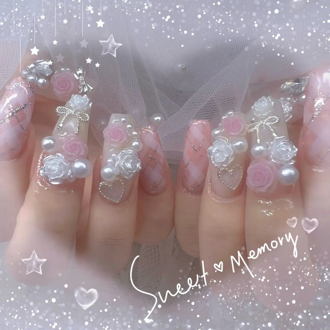 ネイル チークネイル フレンチネイル ガーリー ガラスフレンチ グラデーション ハンドネイル Chill Nailsalonのネイルデザイン