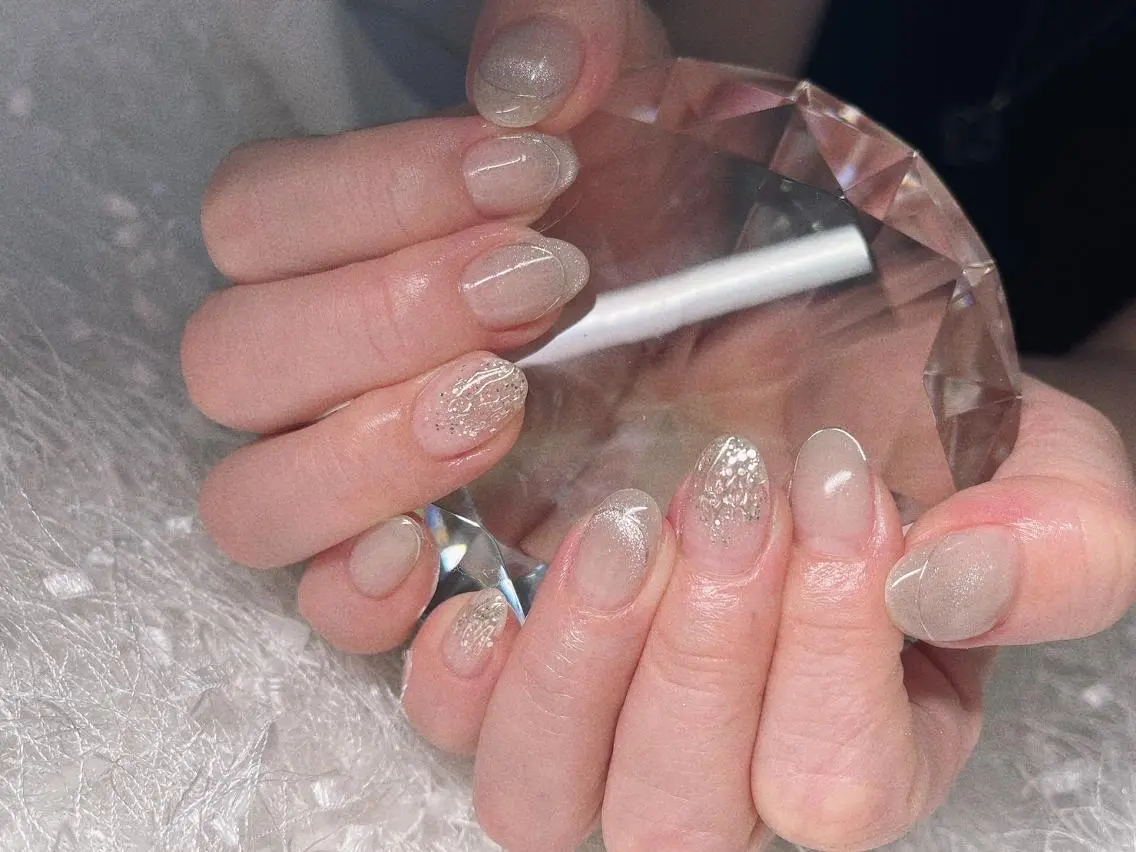 ネイル 長さ出し ジェルネイル グラデーション 韓国ネイル マグネットネイル ハンドネイル Nail&eye Belire 新宿のネイルデザイン