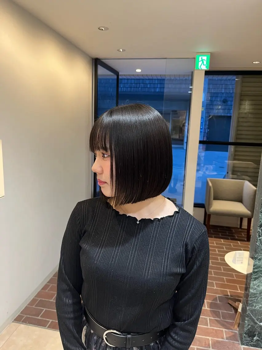 ショート 切りっぱなしボブ ボブ KOTA / ハイトーン/髪質改善のヘアスタイル