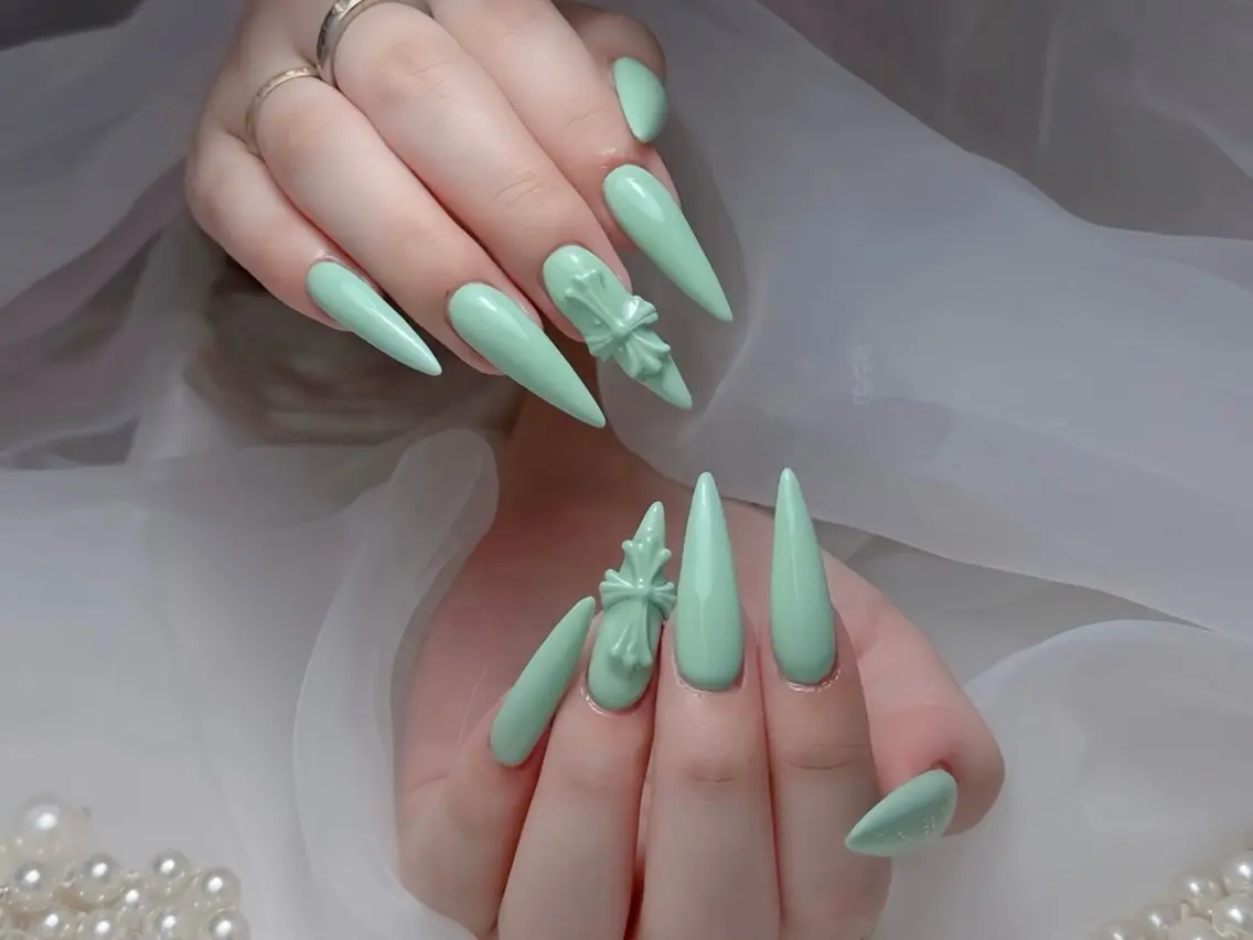 ネイル 長さ出し フットネイル ジェルネイル 韓国ネイル マグネットネイル ハンドネイル Huyn Nail Shinjyukuのネイルデザイン