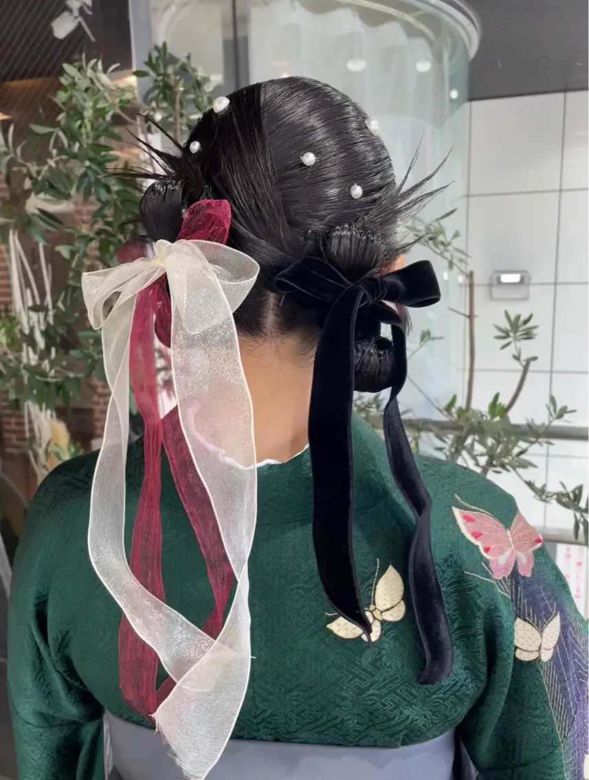 セミロング ヘアアレンジ 髪質改善　ネイル コトミ🐸のヘアスタイル