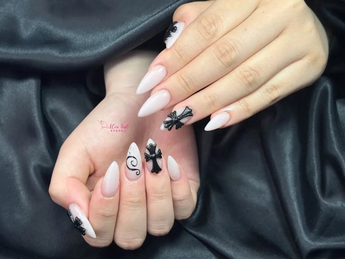 ネイル 桜ネイル 長さ出し フラワーネイル フレンチネイル ジェルネイル ハンドネイル ACon NailSalonのネイルデザイン