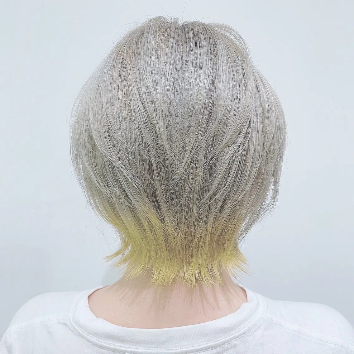 カラー 長尾菜々美🐰 ／ハイトーンカラーのヘアスタイル