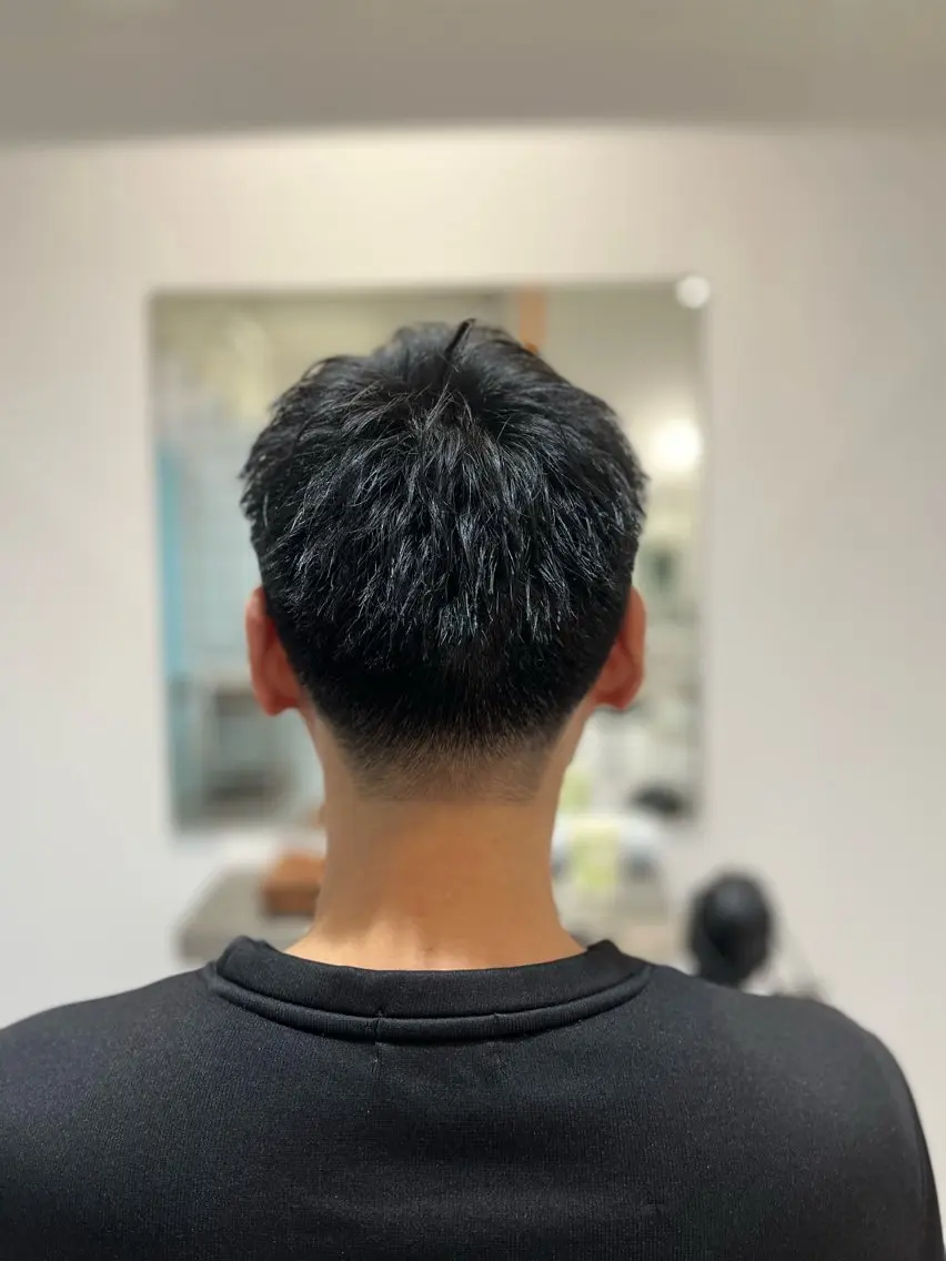 メンズ 刈り上げ 佐々木 梨乃のヘアスタイル