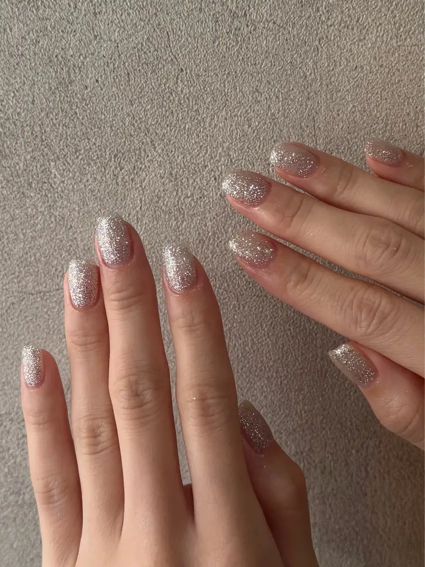 ネイル ラメ(グリッター) ワンカラーネイル シルバー ハンドネイル Etel atelier。のネイルデザイン