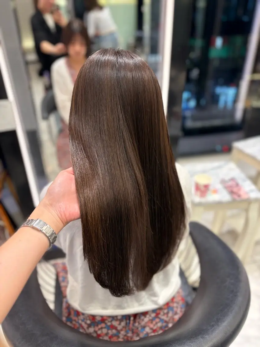 セミロング カラー ヘアカラー 韓国っぽ水光肌カラー マンツーマン🫧なおのヘアスタイル